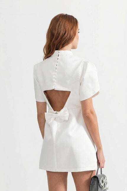 Béatrice - Mini Dress with Back Cutout and Bow